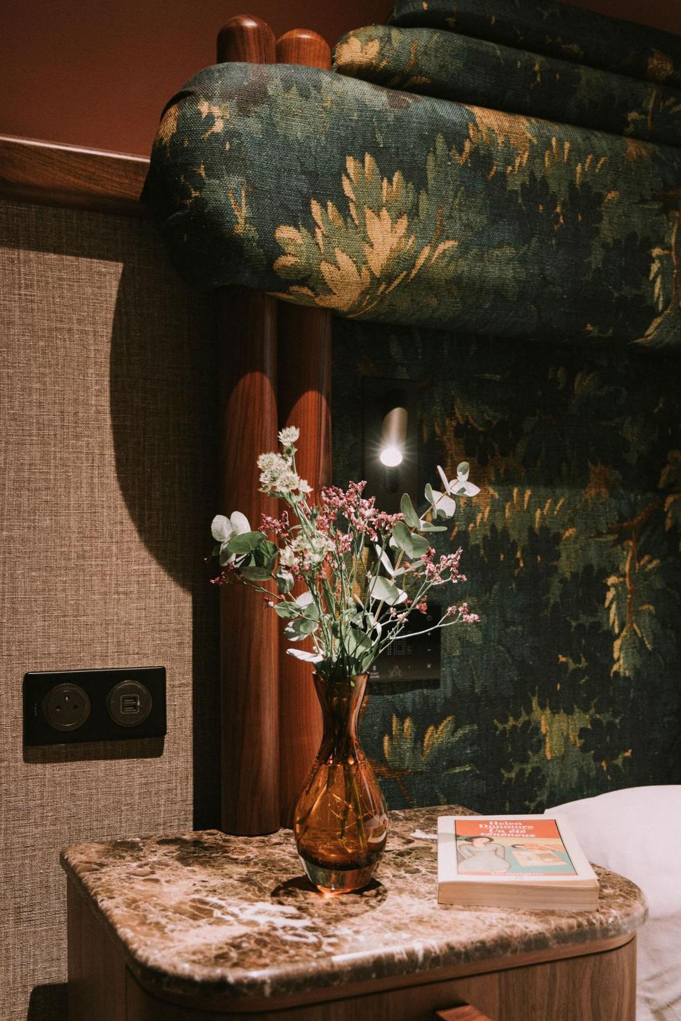 1.75 Paris La Treve Hotel ภายนอก รูปภาพ
