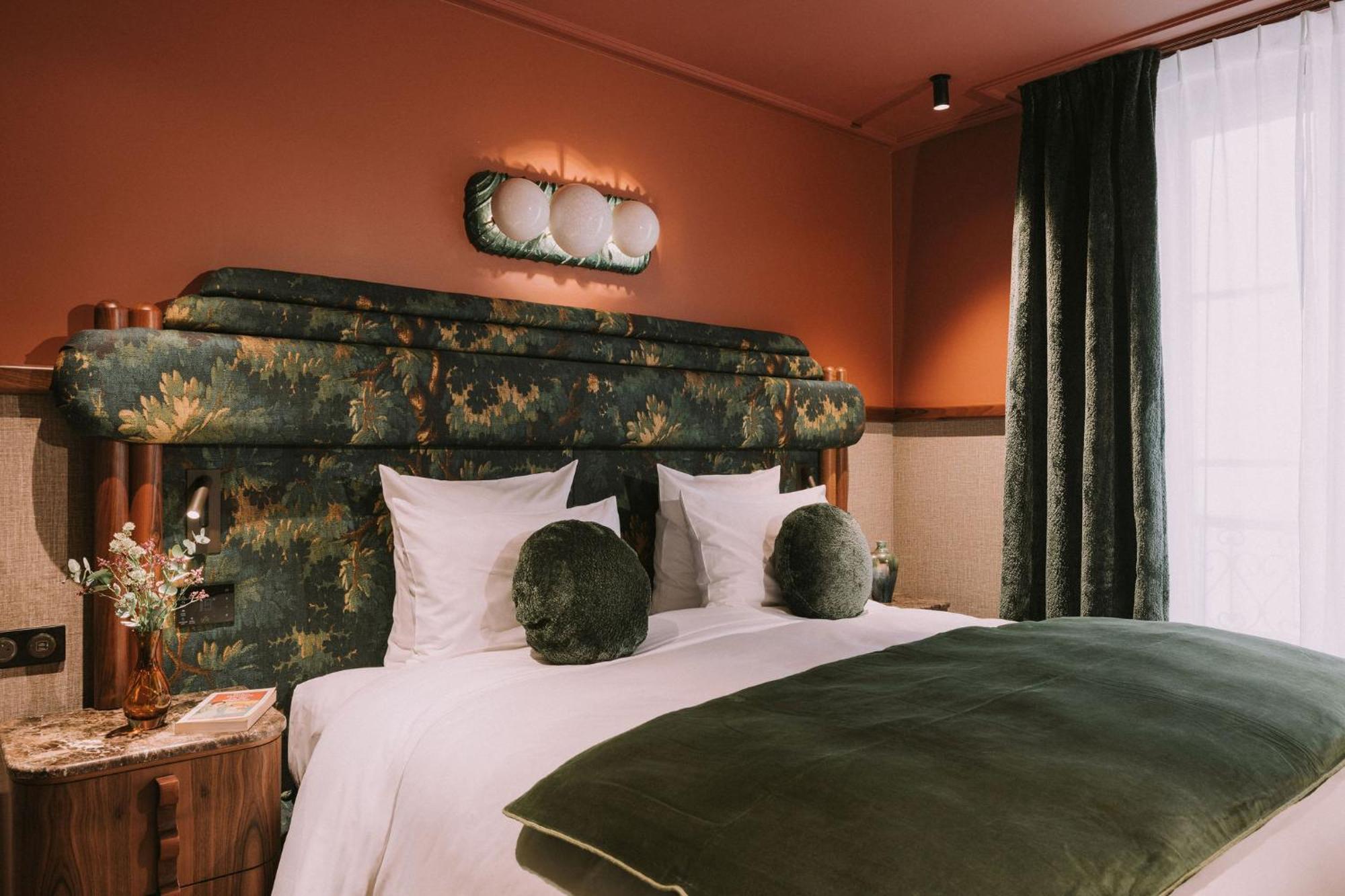 1.75 Paris La Treve Hotel ภายนอก รูปภาพ