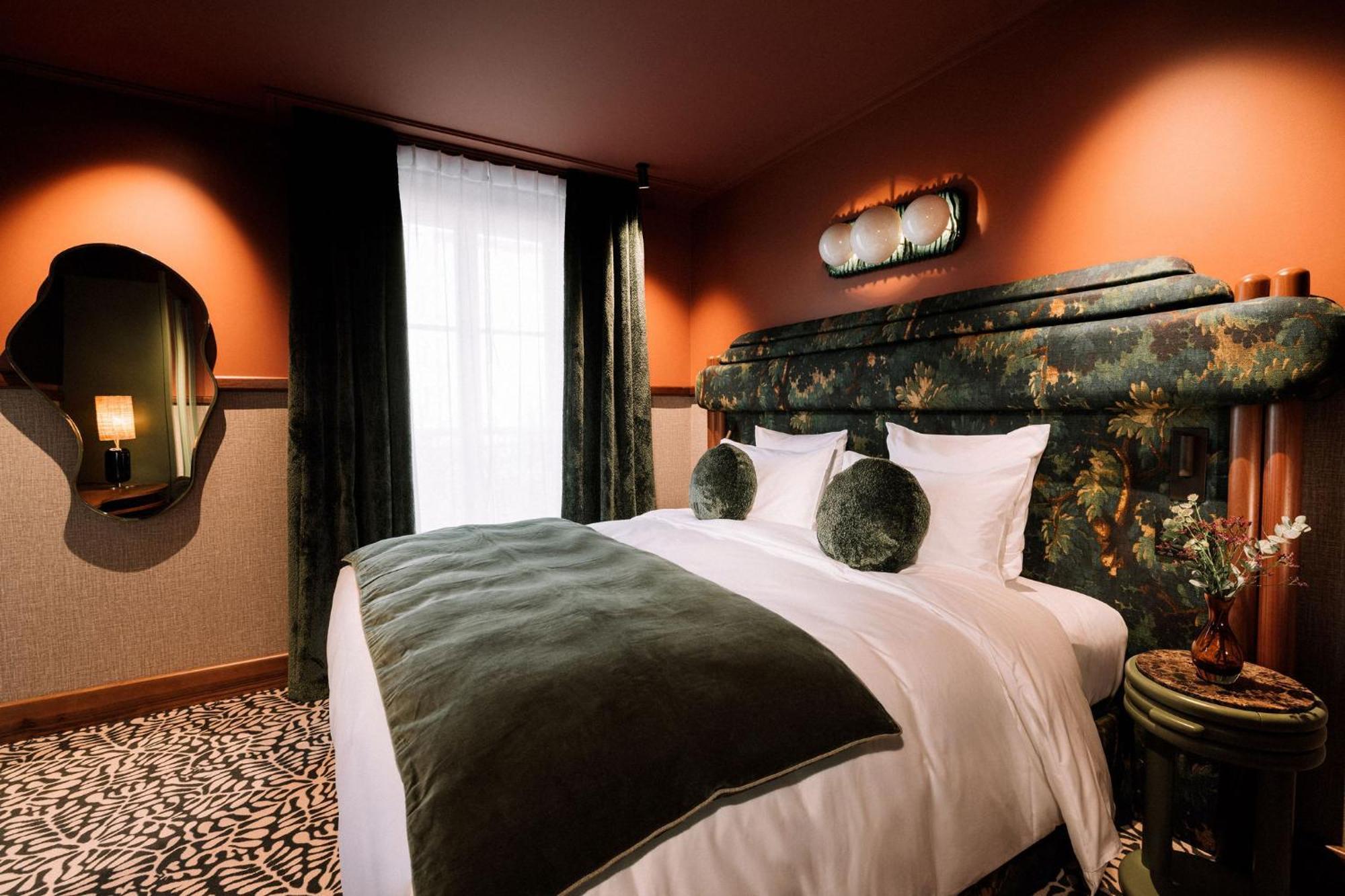 1.75 Paris La Treve Hotel ภายนอก รูปภาพ